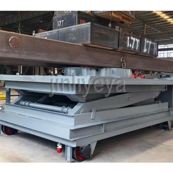 邢台定制升降车（设备可移动，可升降、台面可旋转）